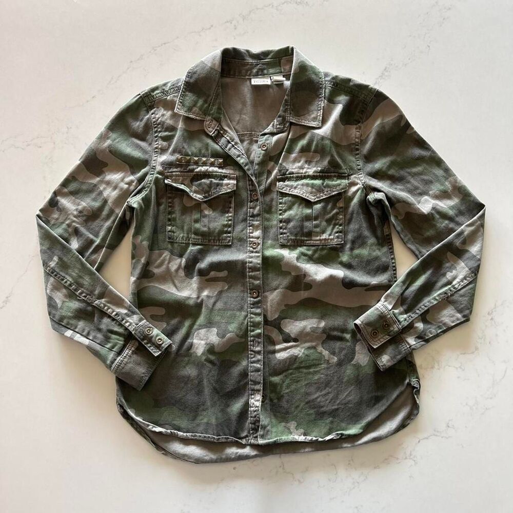 Mudd-clothing Men's Khaki and Green Shirt